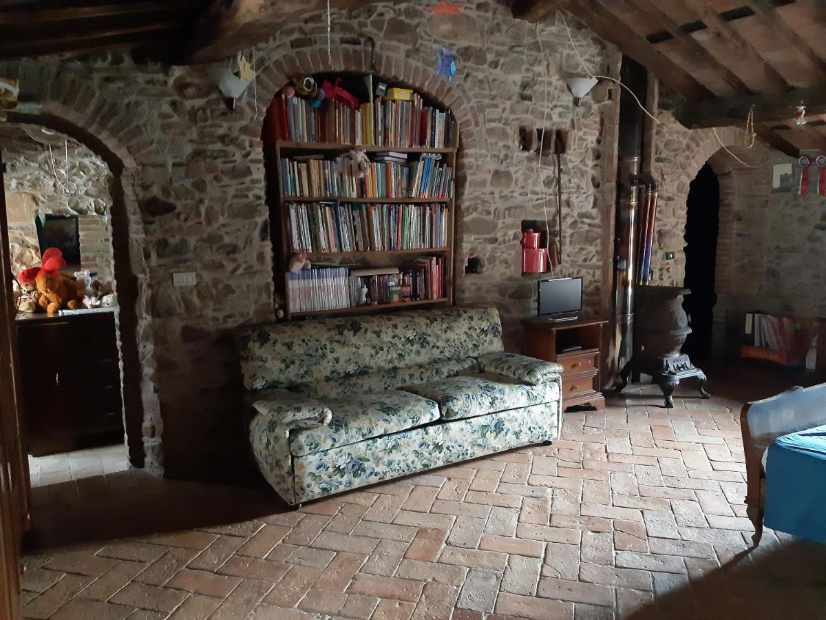 Attic With Balcony At Locanda Del Capo Capannori Luaran gambar