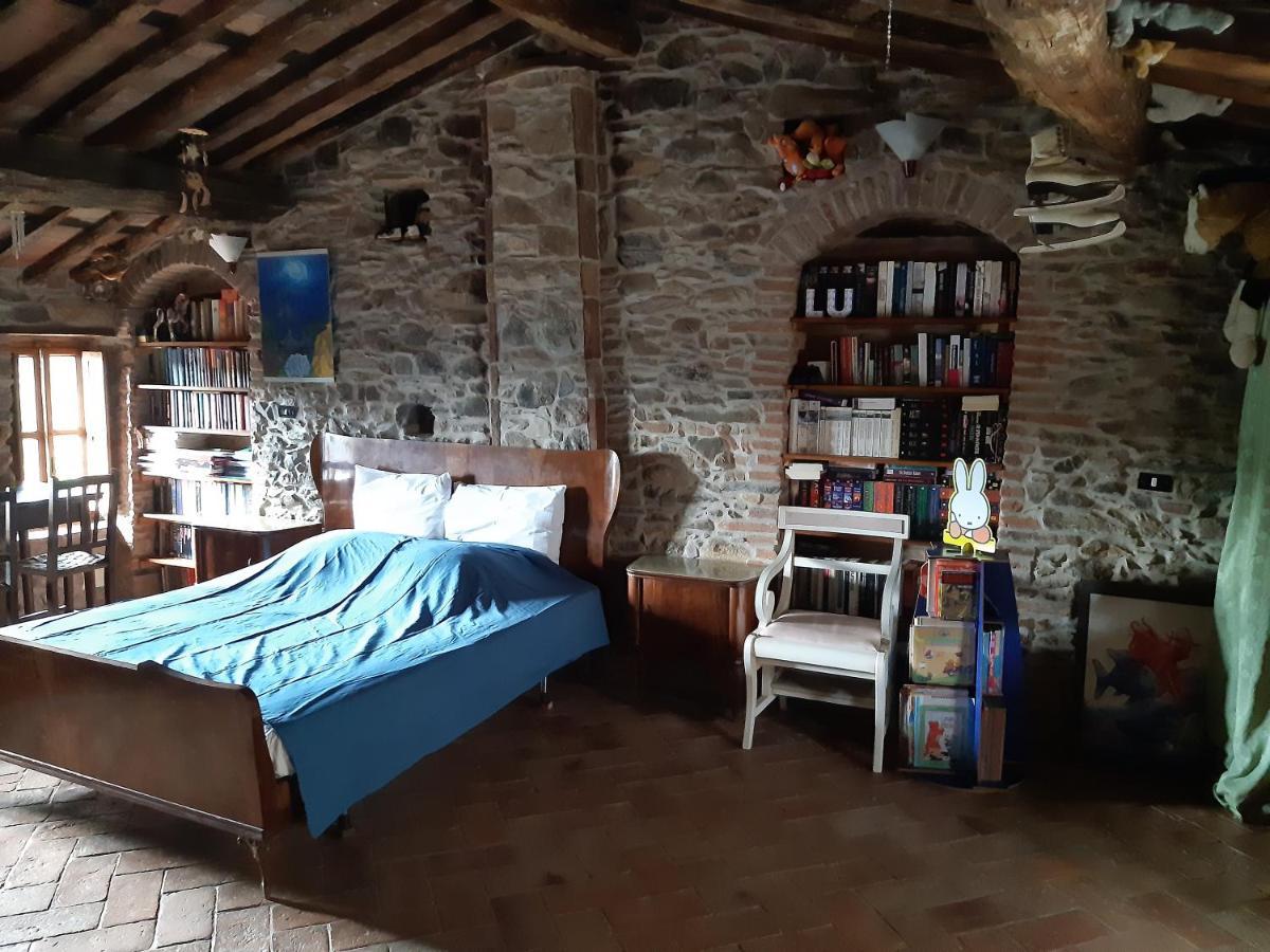 Attic With Balcony At Locanda Del Capo Capannori Luaran gambar