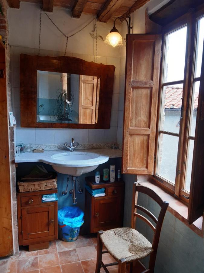 Attic With Balcony At Locanda Del Capo Capannori Luaran gambar